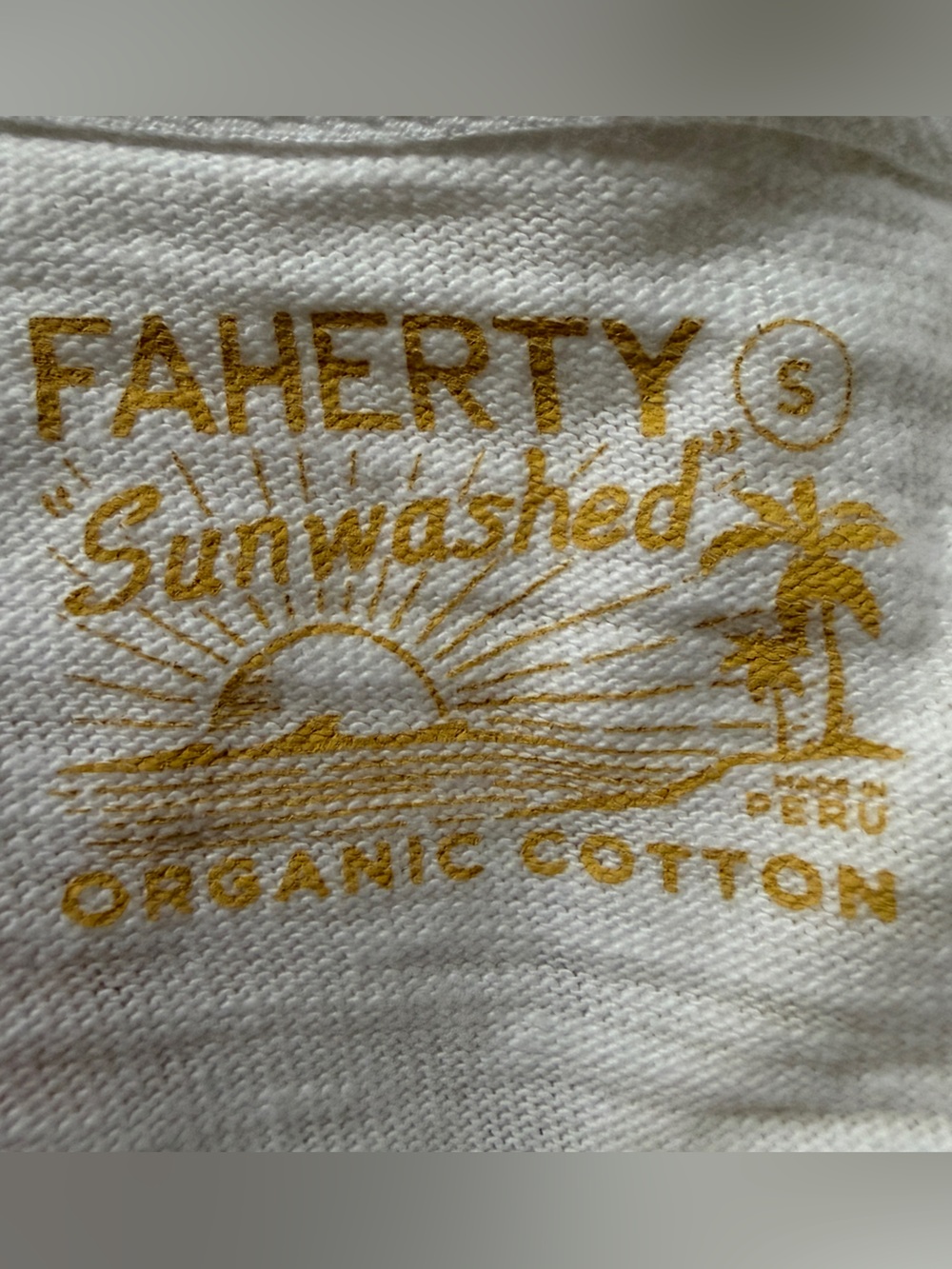 Faherty Sunset Wave Crewneck Sweatshirt in White, Pink, Orange & Blue - Picture 5 of 7